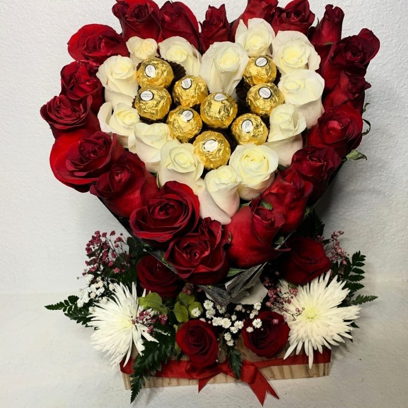 heart shaped roses arrangement